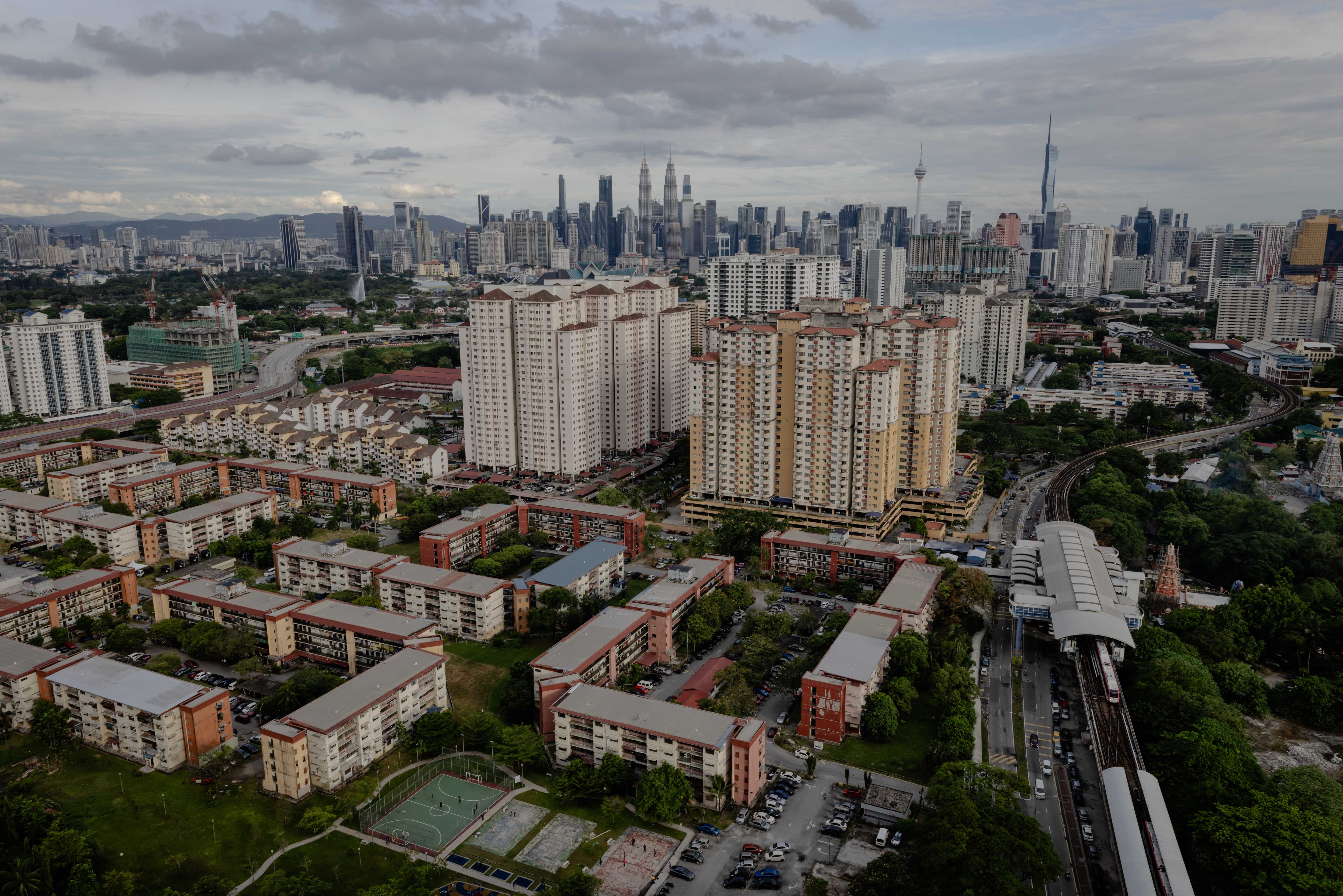KL